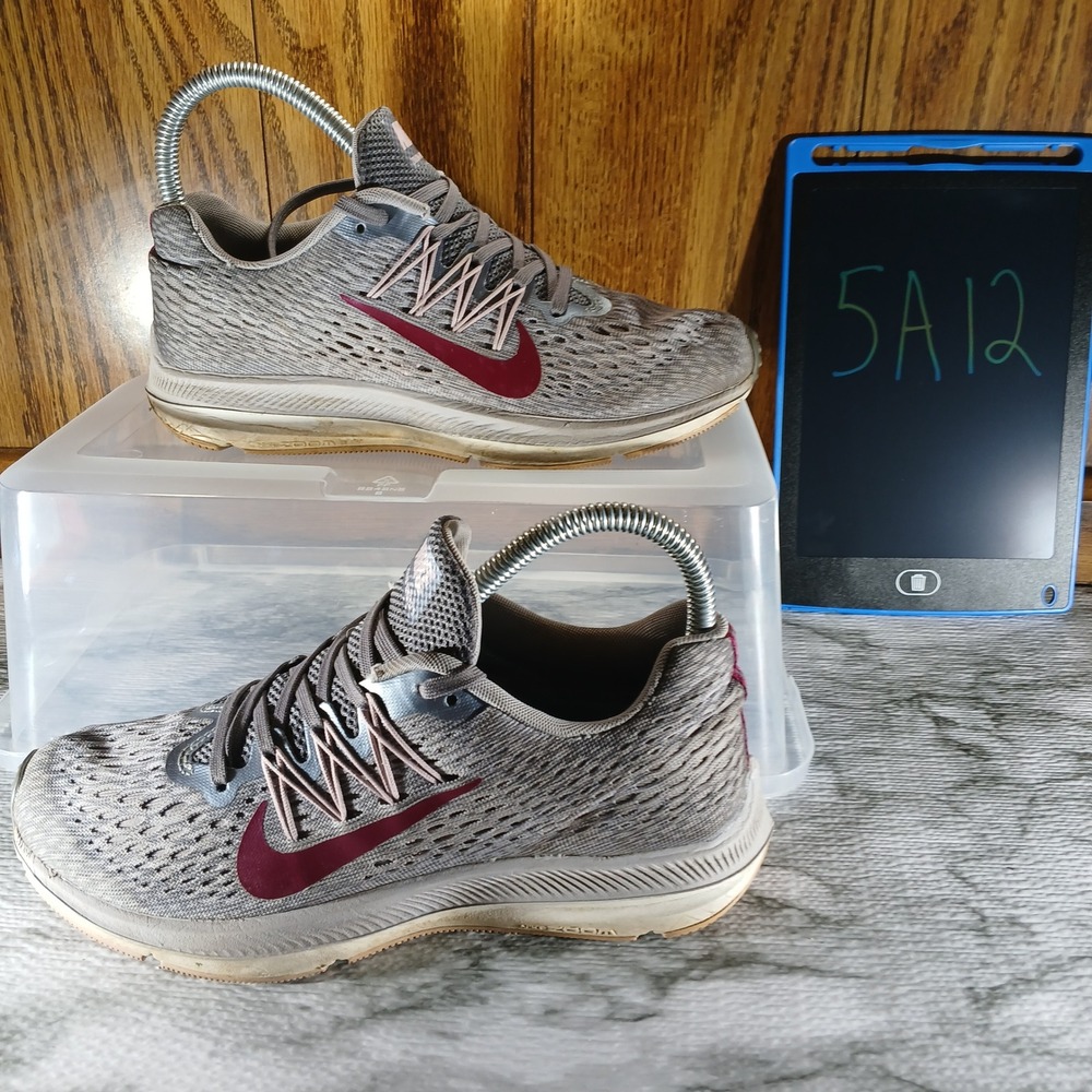 Nike‎ Zoom Winflo 5 Running Shoes Womens US 6 Gray Burgundy Athletic